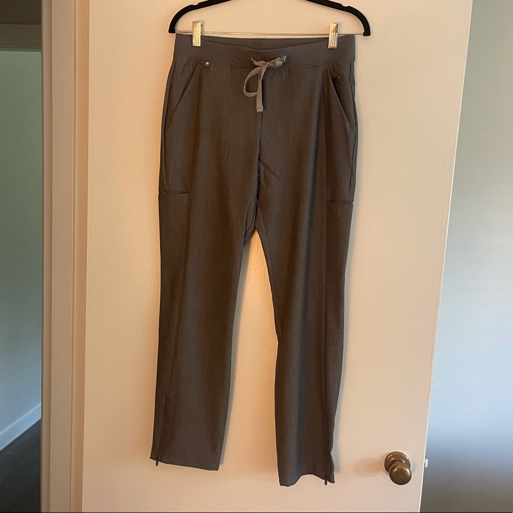 Figs Skinny/straight leg Scrub Pants